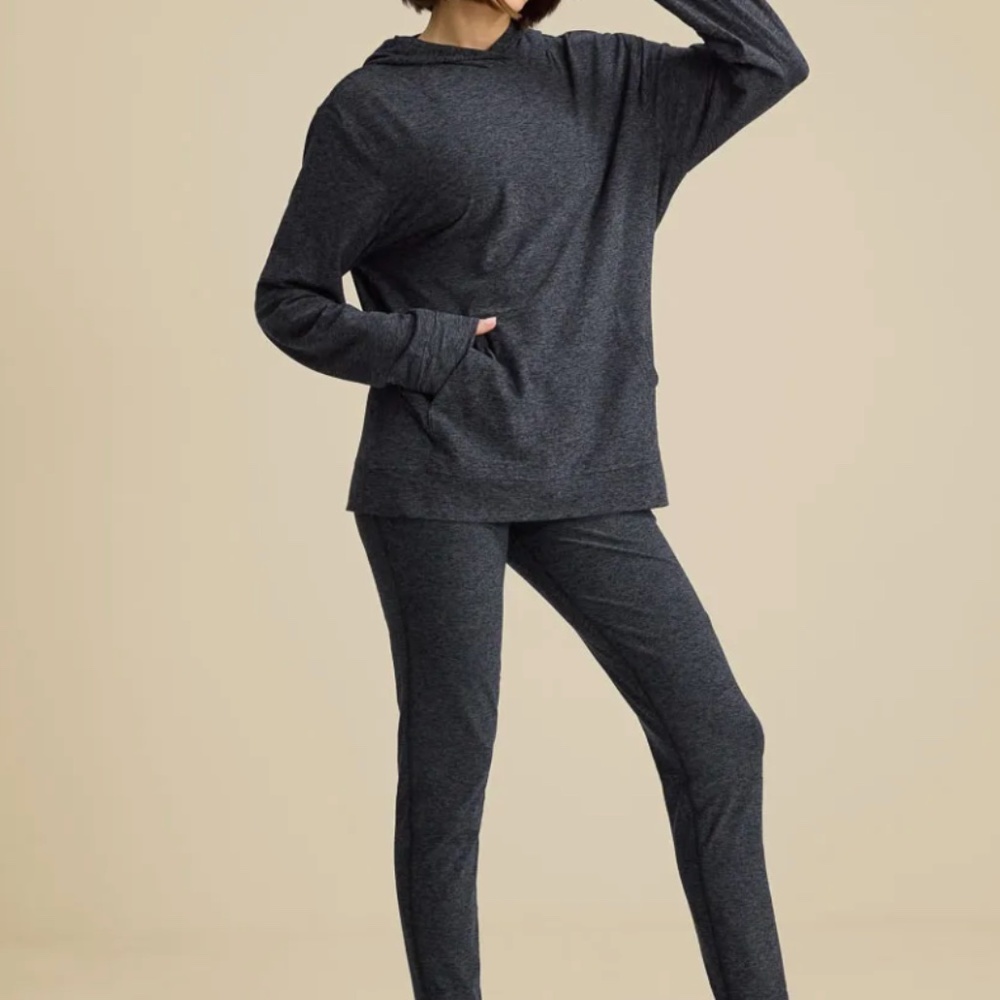 Outdoor Voices CloudKit Sweatpants and Sweatshirt Set